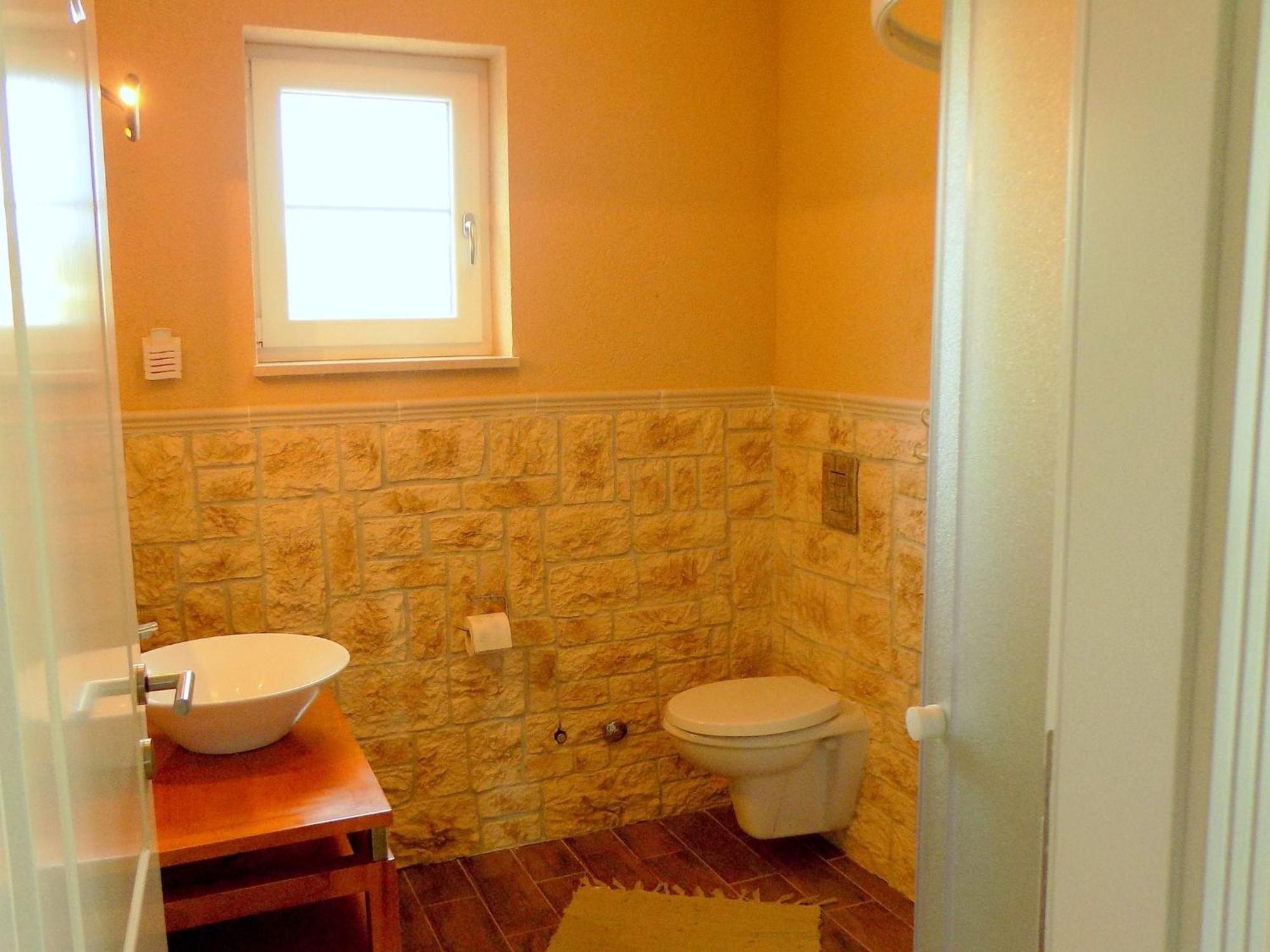 Lovely Villa With Pool, Wellness And Fenced Garden Rakalj Екстериор снимка